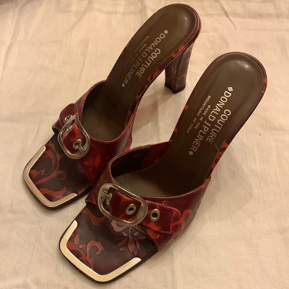 Donald Pliner Couture stamped red leather mules size 8.5